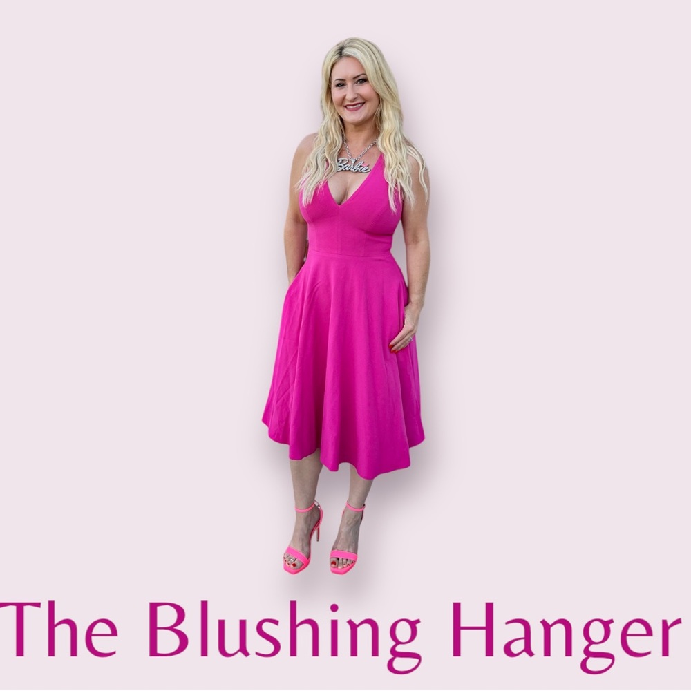 ✨Bookmark my Closet✨Like this Post to be Notified of my Live Shows✨